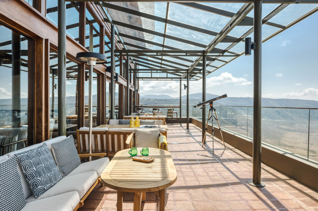 014NgorongoroLodge_MeliaCollection-Terrace