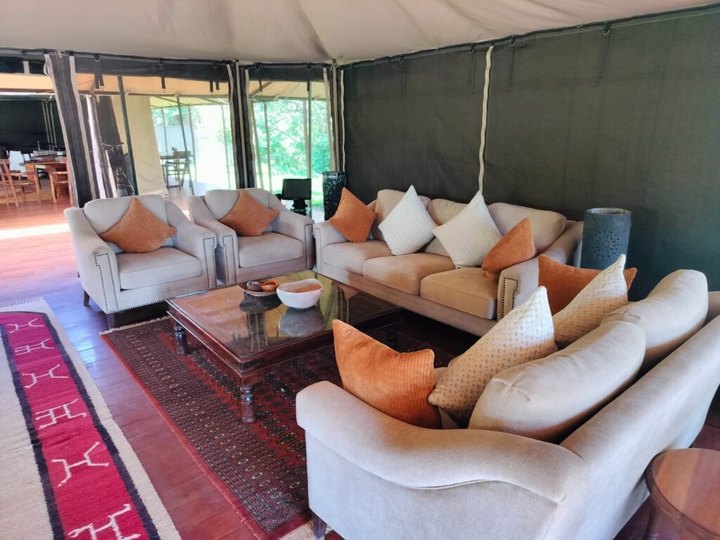 1. Lounge Area