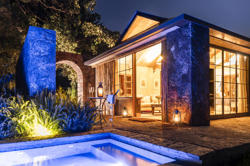 1739538520549_FR-Loldia-Luxuary-Suites-4