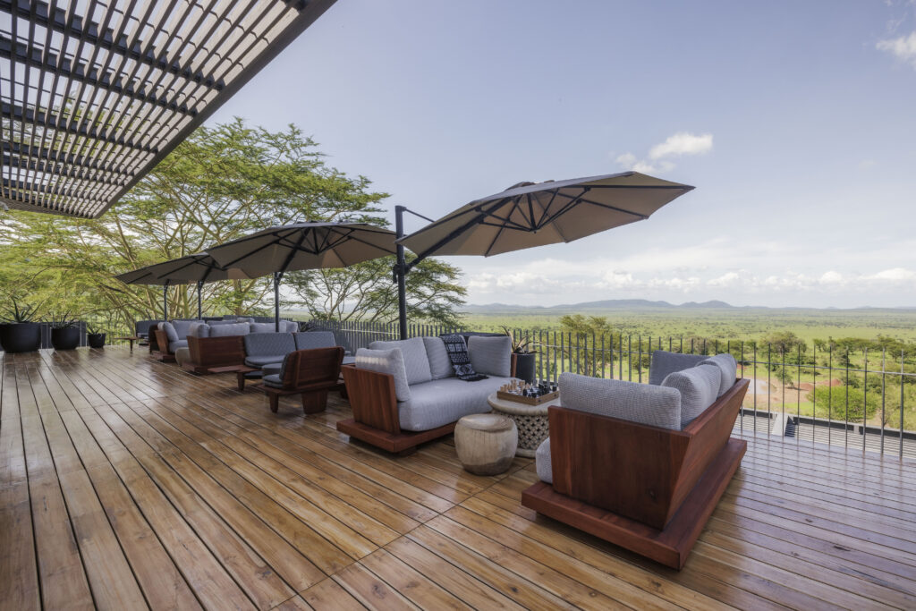 AgamaUpperDeck&ViewWide