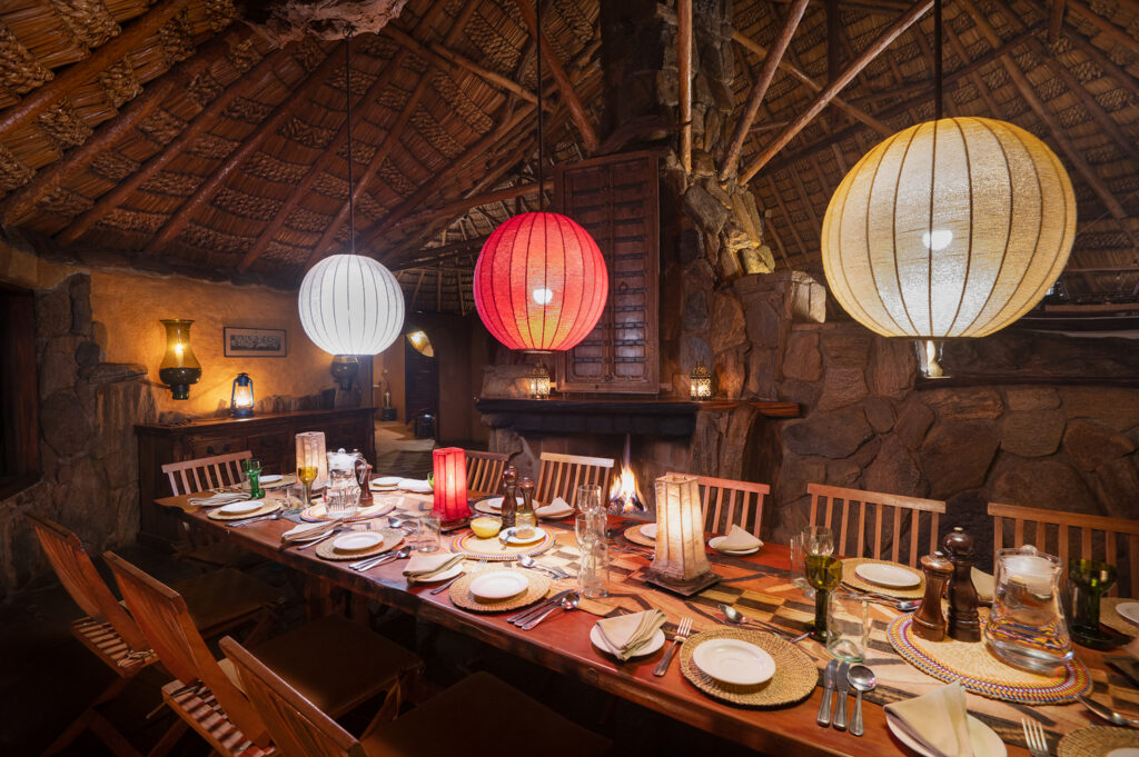 Bush-and-Beyond-Ol-Malo-House-Main-House-Dining