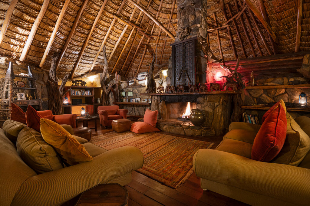 Bush-and-Beyond-Ol-Malo-House-Main-House-Sitting-Room-1