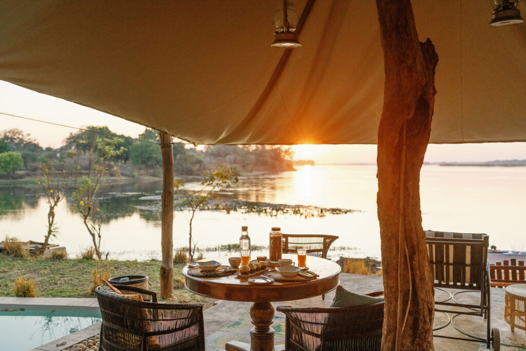 Cassia_Suite_Breakfast_Chongwe_Time+Tide_©_Oliver_Fly_Photography_5