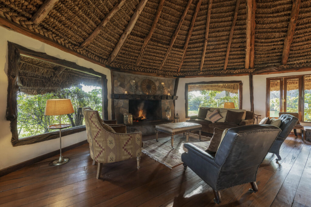 Elewana Kifaru House - Lounge & Fireplace Area