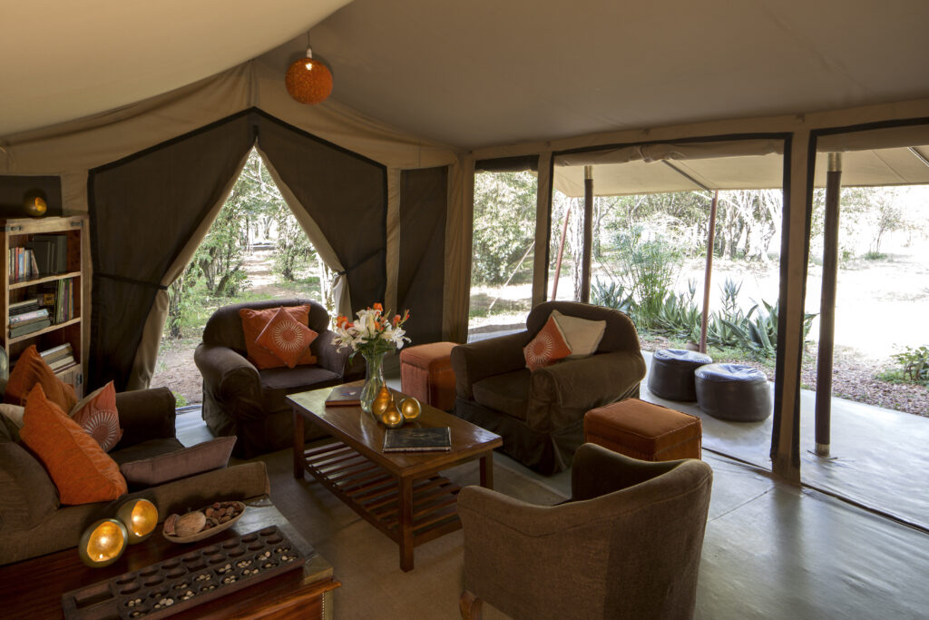 Encounter-Mara-main-lounge-area-6R1A4876_highres