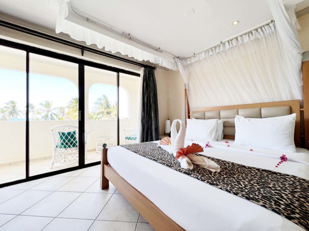 FIRST-_-COVER-IMAGE-ON-SUB-SECTION-FOR-JUNIOR-SUITE-DIANI-REEF-1024x768