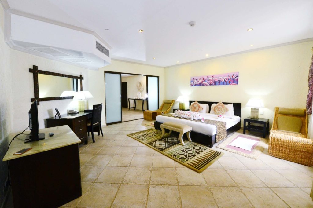 FIRST-_-COVER-IMAGE-ON-SUB-SECTION-FOR-PRESIDENTIAL-SUITE-DIANI-REEF-1024x681