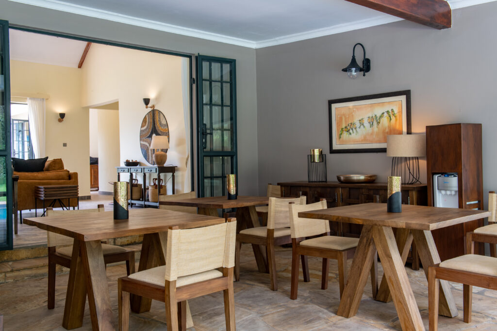 Hamerkop House Dining 5