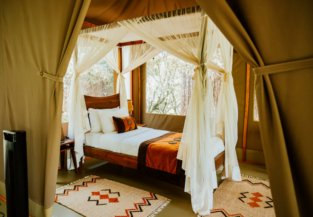 LMC Luxury Tent 6