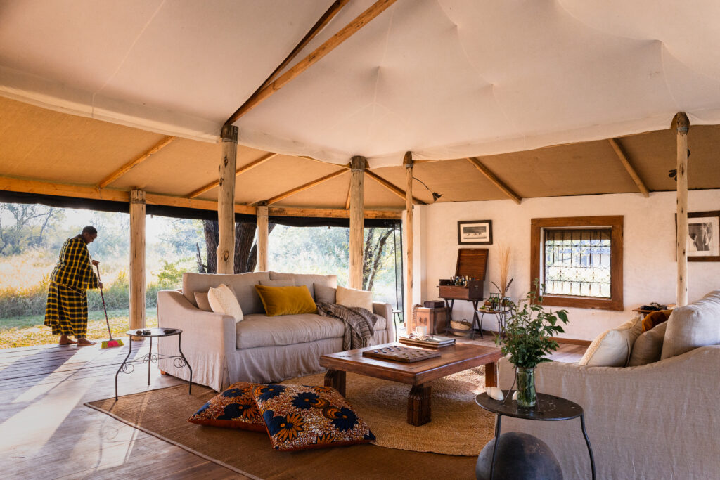 Lamai_Accommodation_Mess_Interior_6.jpg