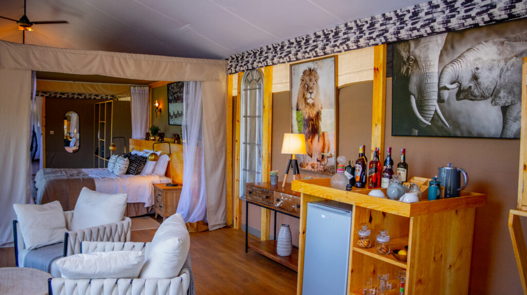 Luxury Tent Interior (1)