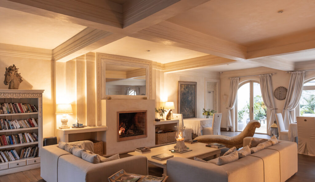 Manzili House lounge