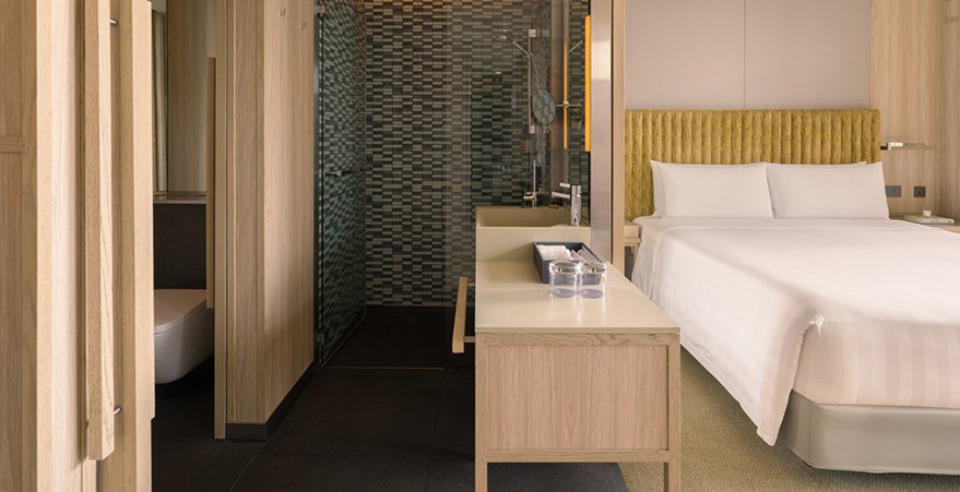 PRSPS_UrbanDeluxeRoom_About_Room_Image_1