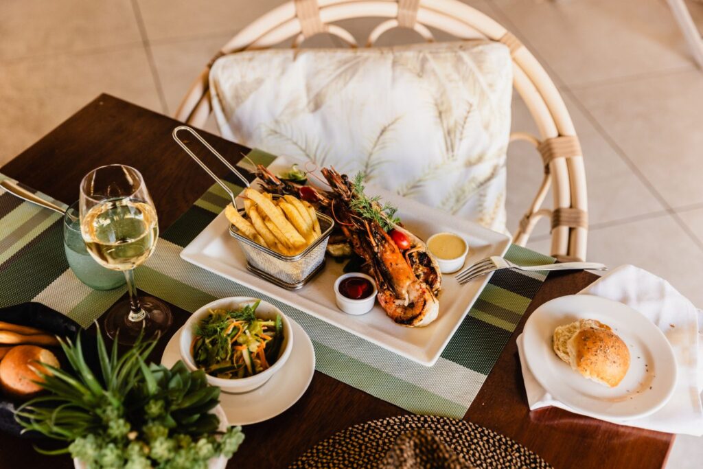 Restaurant-dining-1-1536x1024