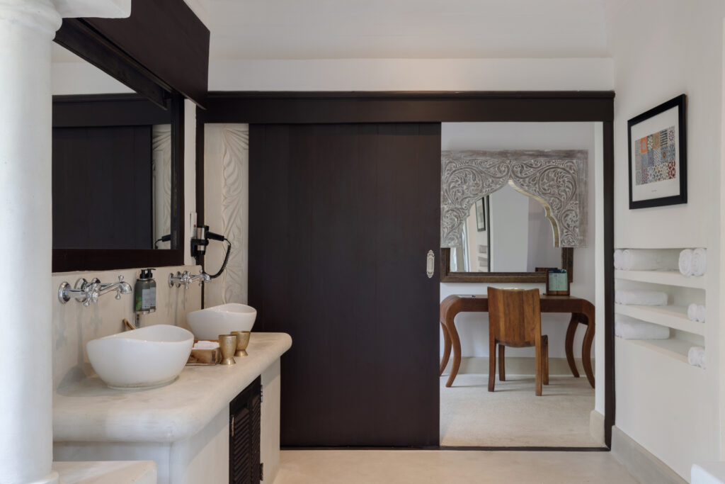 SBR Room Club Suite 2