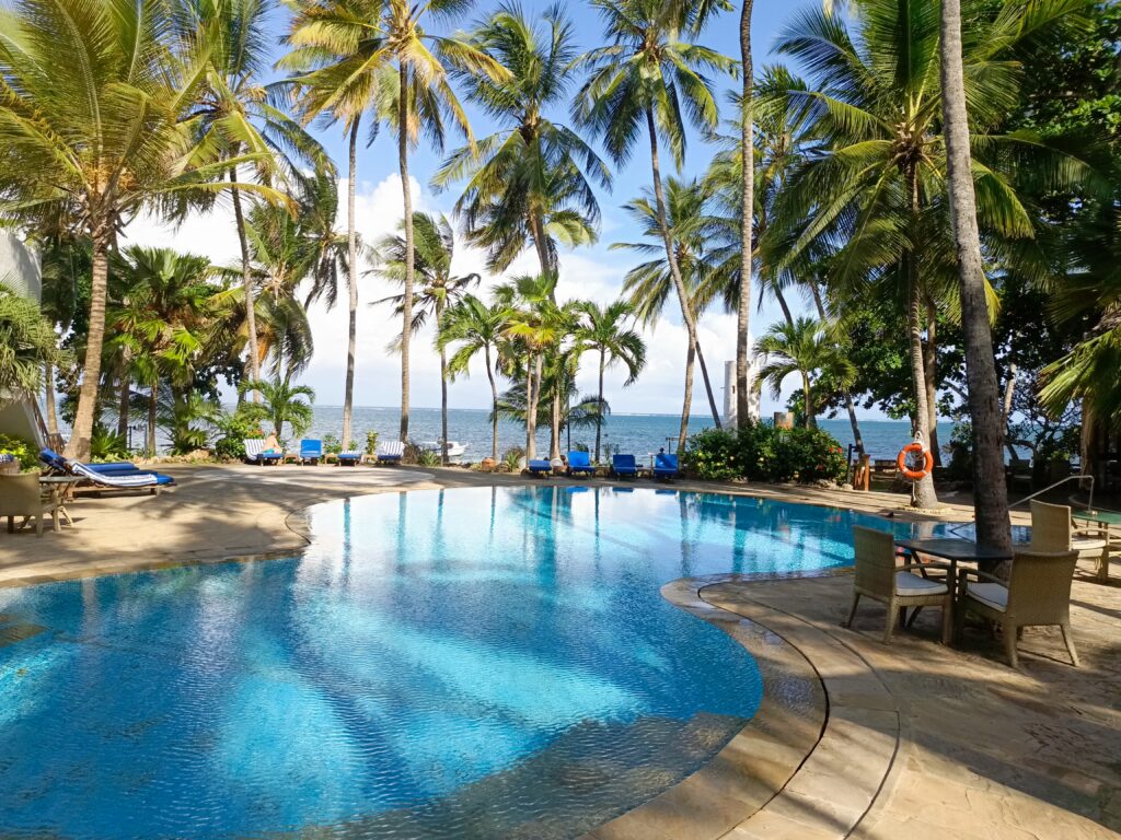 Safari Pool Severin sea lodge