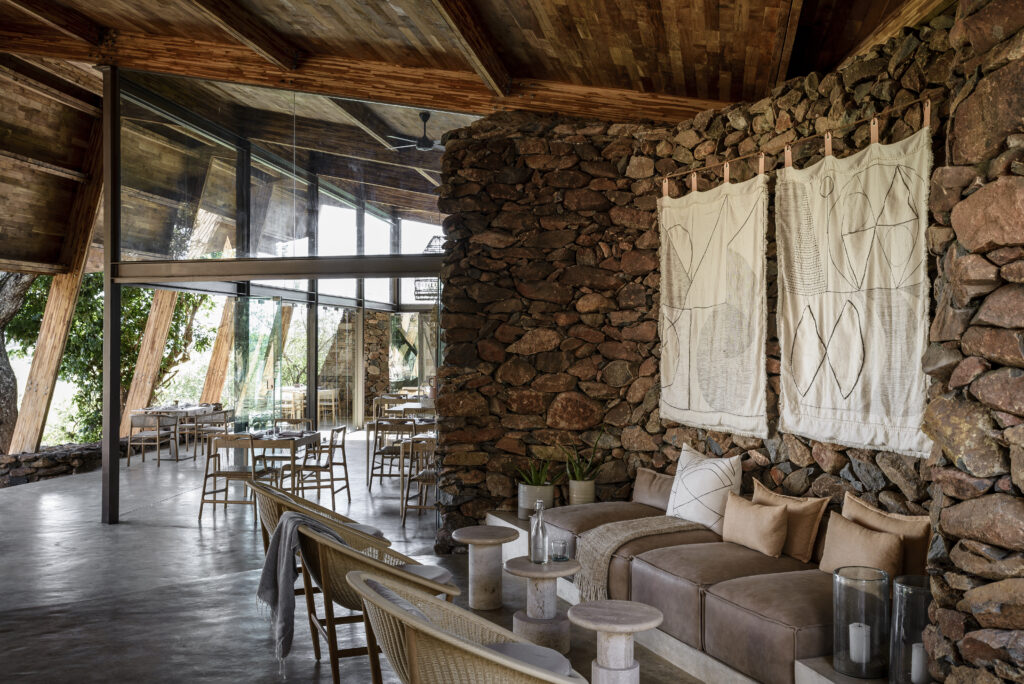 Singita faru Faru Lodge_Lounge Area and Dining Area