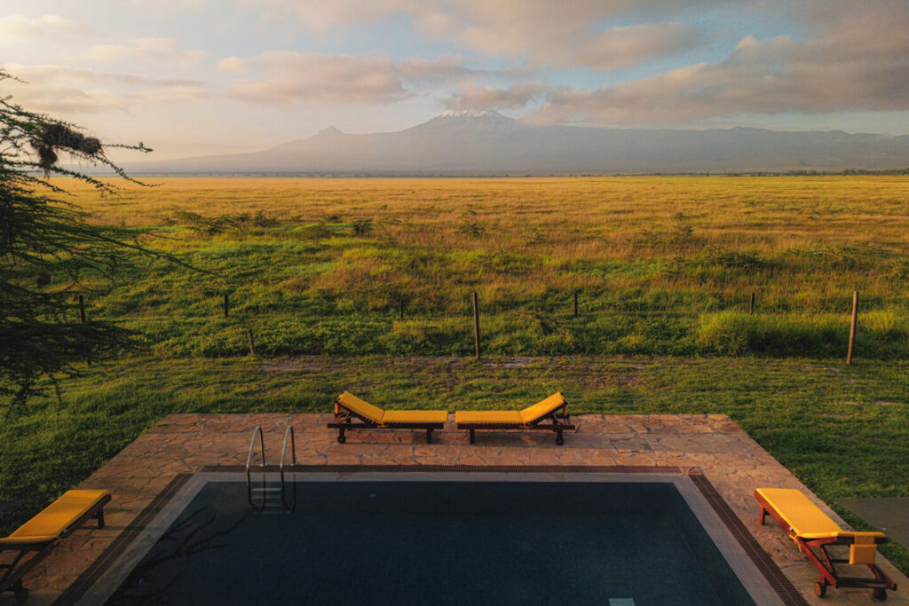 Swimming-pool-and-Kilimajaro-view-1440x960