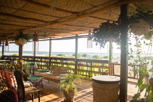 The+bandas+and+bar-1
