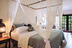 breezes-deluxe-room-thumb