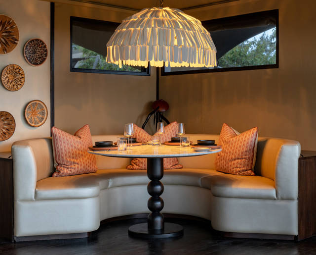 mahali-mzuri-dining-tent-3