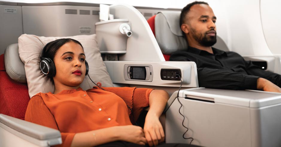 1080x500px-ethiopian-airlines-business-class-passengers-cloud-nine-seats-web-r-digital-product-management-0825