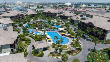 ak-dxbak-resort-aerial-view--13878_Wide-Hor